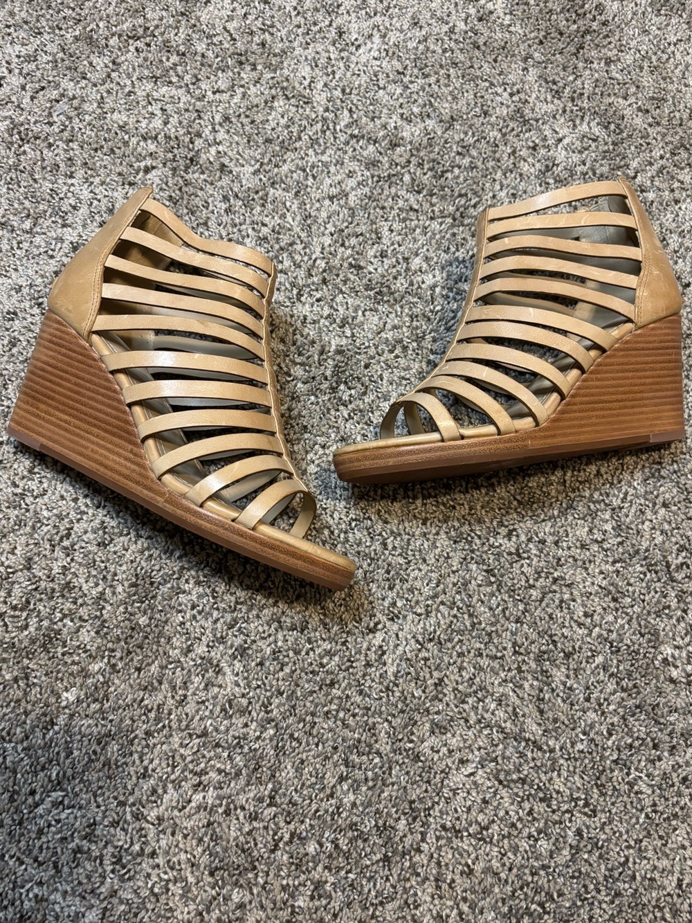 EUC - Johnston & Murphy Tan Wedges - Size 7.5